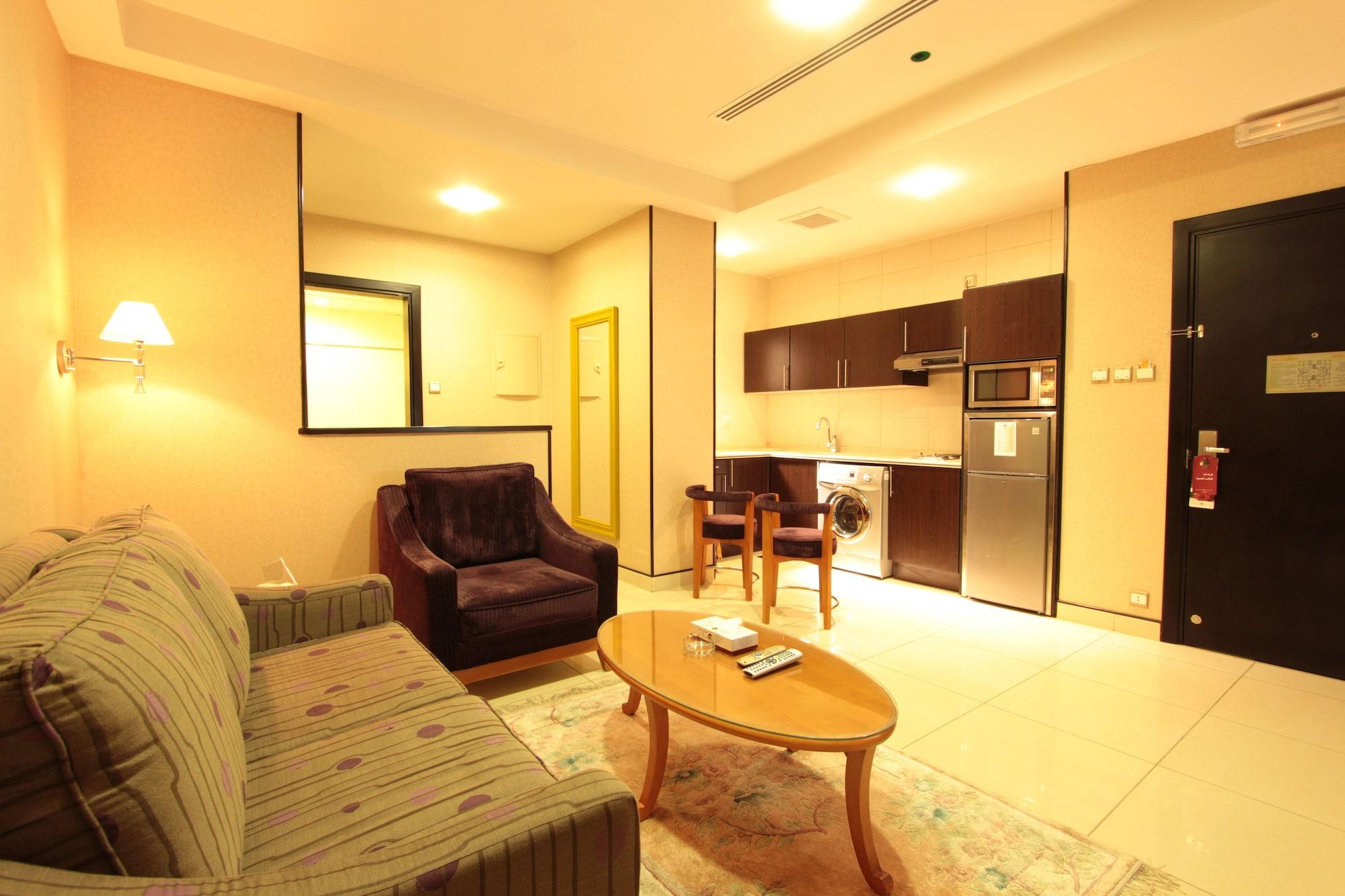 Awaliv International Hotel Ta'if Exteriör bild A typical apartment