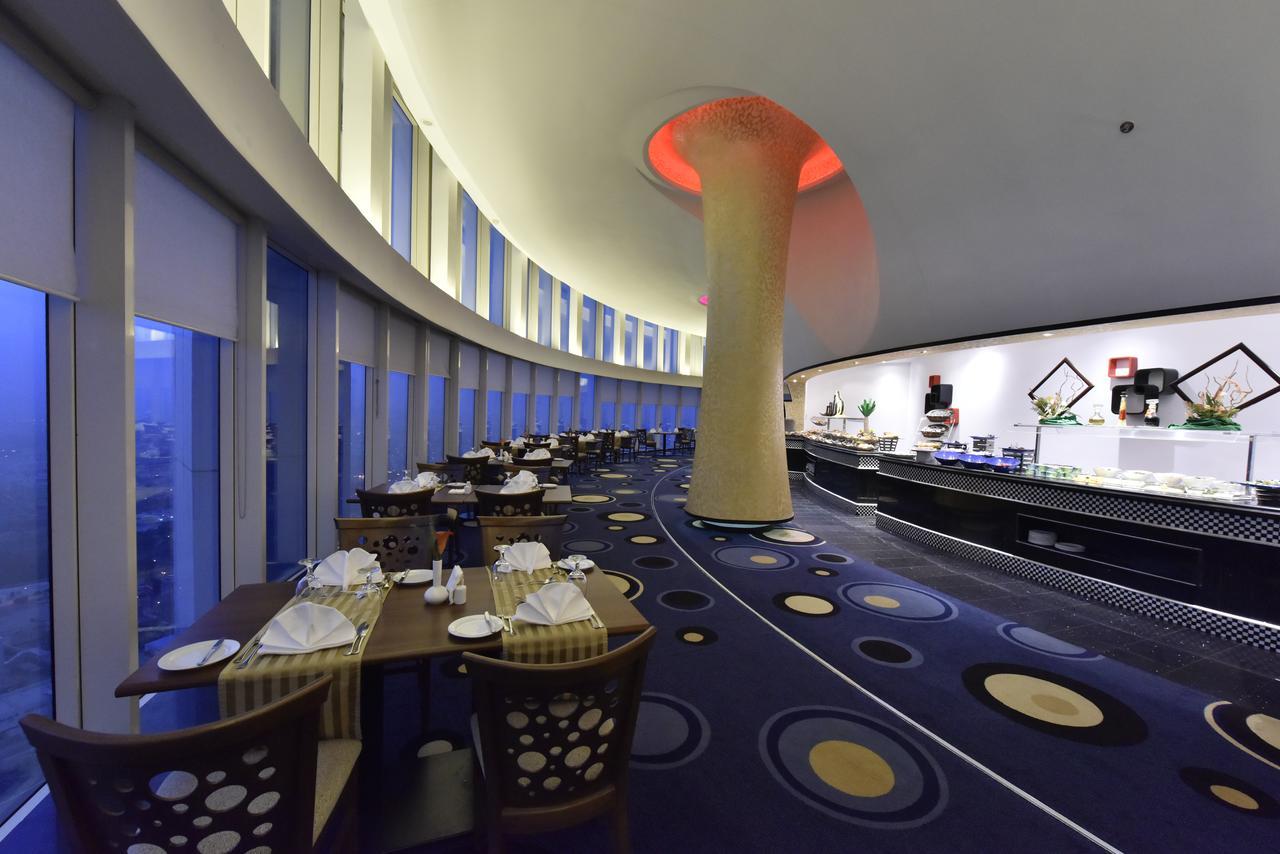 Awaliv International Hotel Ta'if Exteriör bild The 360 Restaurant